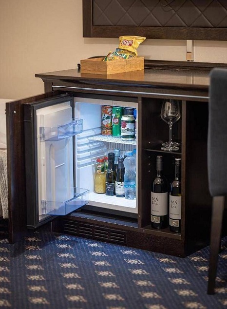 Барный холодильник